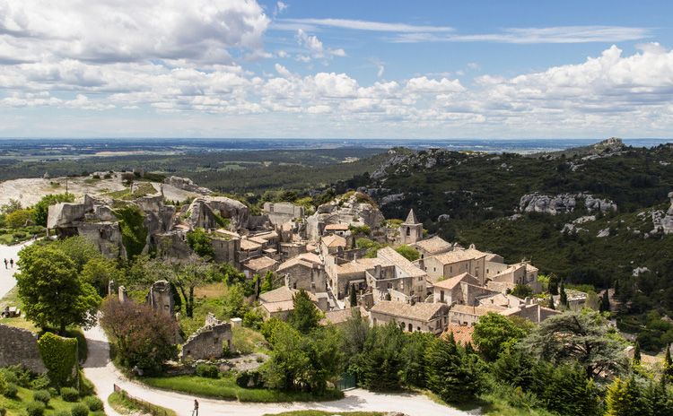 Les Alpilles, Baux de Provence, Saint-Rémy-de-Provence & Avignon - Full Day Tour